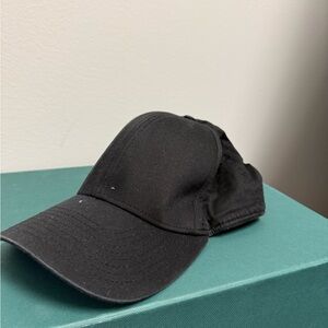 Source Unknown Classic Black Cap